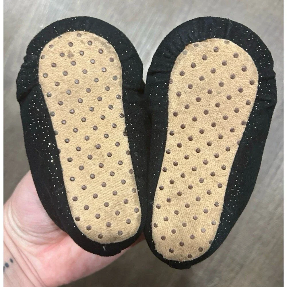 Girls shoes